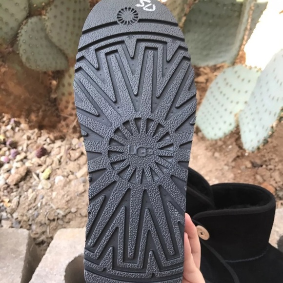 Ugg Australia Fabian Youth Genuine Suede and Shearling Booties Boots Size 5 - Picture 5 of 10